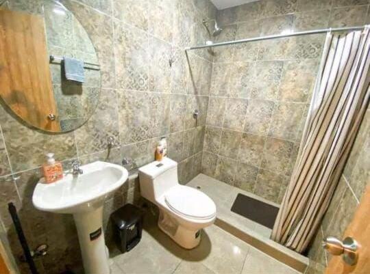 Suites Amobladas Cuenca Centro エクステリア 写真
